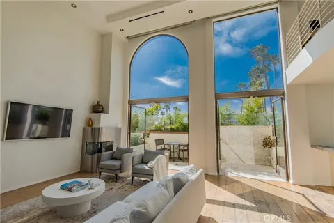 11 Marine Terrace #3
