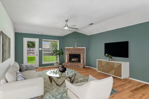 1421 Vista Ridge Drive