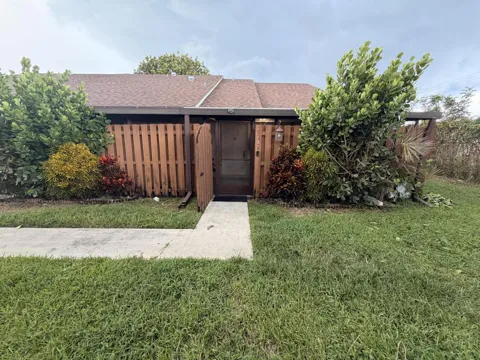 534 SPRINGDALE CIRCLE #53-D