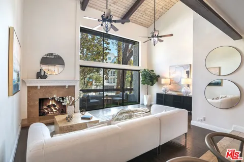 1925 S Beverly Glen Boulevard #39