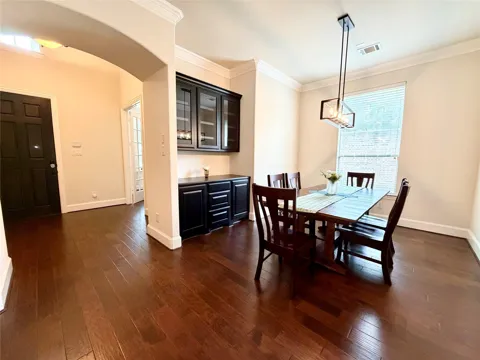 175 Oarwood Place