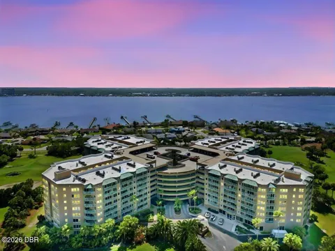 4 Oceans West Boulevard #402A