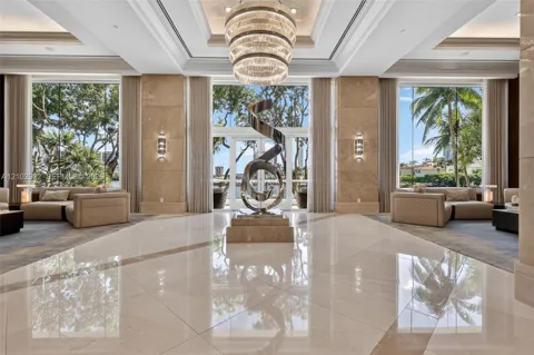 7000 Island Blvd #2809