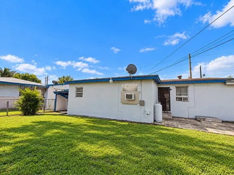 13387 Aswan Rd