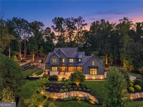 765 Foxhollow RUN
