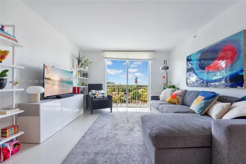 3000 Coral Way #606
