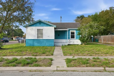 4002 Lamont Street