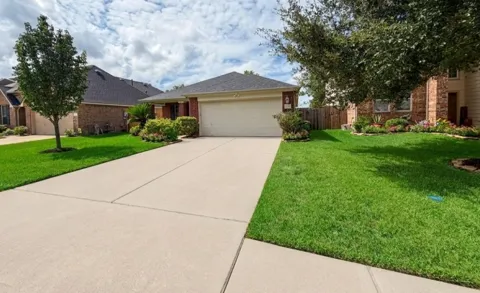 21723 Saragosa Pond Lane