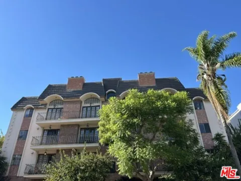 11815 Dorothy Street #1