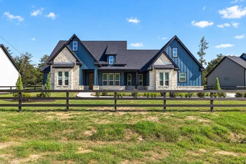160 County Road 37301