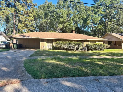 2701 Ridge Lake Drive