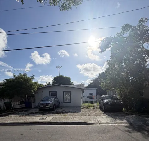 4729 NW 15th Ave #4729