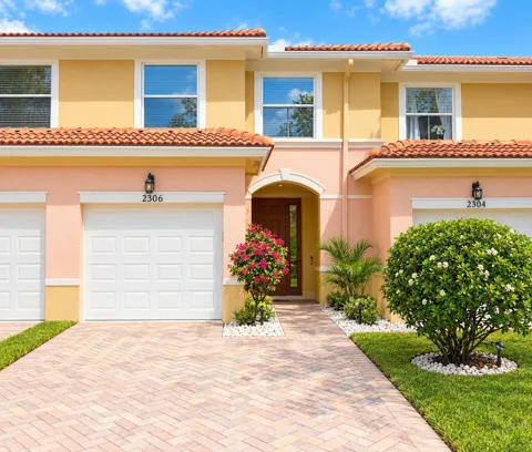 2306 Seminole Palms Drive