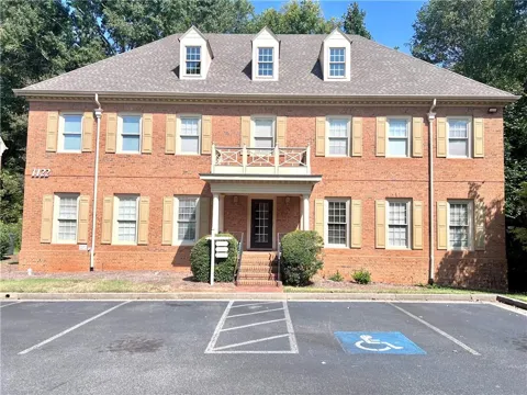 1122 Cambridge Square #B