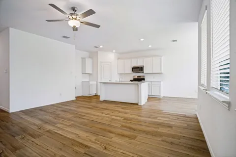 1105 Mahogany Lane