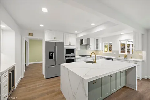 20152 Redlands Drive