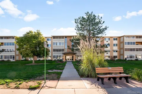 9150 E Center Avenue #6D