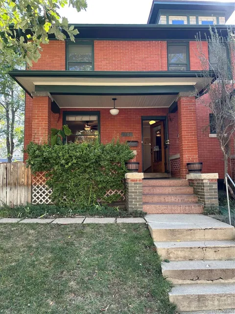 2104 Vine Street