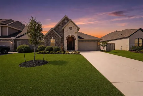32323 Cedar Crest Drive