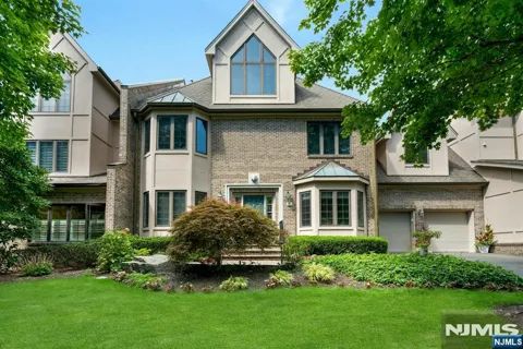 205 Bearwoods Road