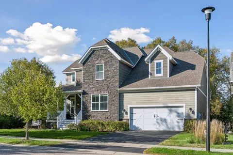 1078 Rosemary Circle