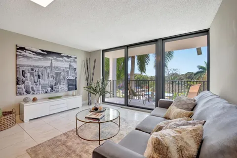 1101 RIVER REACH DRIVE #415