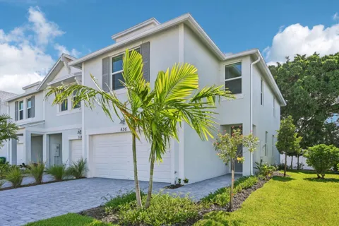 636 SALISBURY CIRCLE