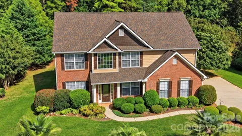 1121 Deep Hollow Court