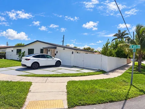 9350 SW 45th Ter #9350