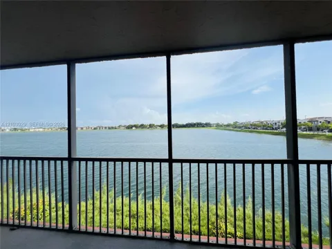 20860 San Simeon Way #205-6