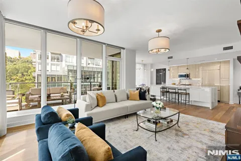 1200 Ave At Port Imperial 418