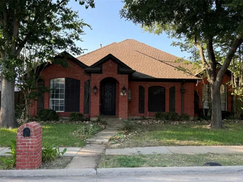 4210 Honeysuckle Drive