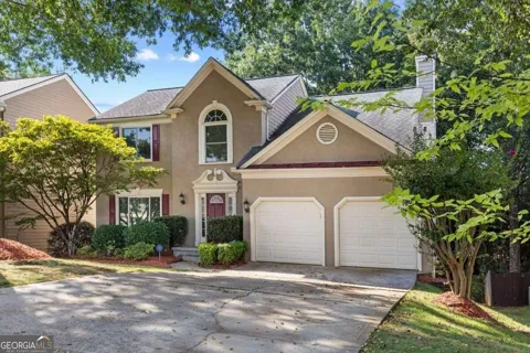 2555 Kingsbrooke LN