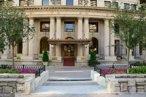 75 Ponce de Leon AVE NE
