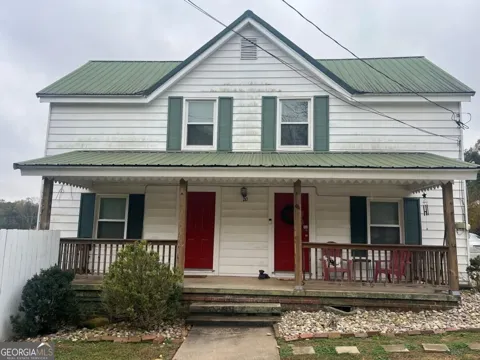 21 Highland ST