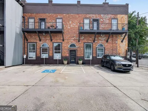 267 Peters ST SW