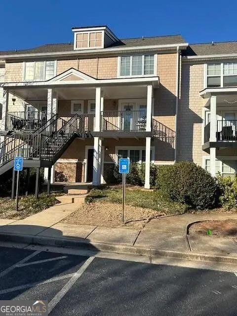 1035 Barnett Shoals RD