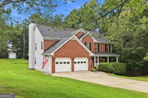 5821 Silverthorn DR