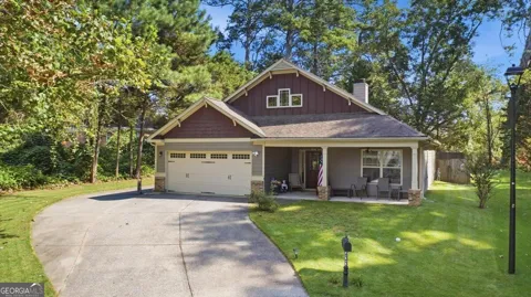 233 McBee PL