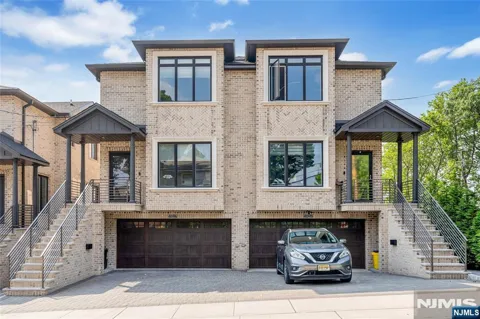 469 9th Street A