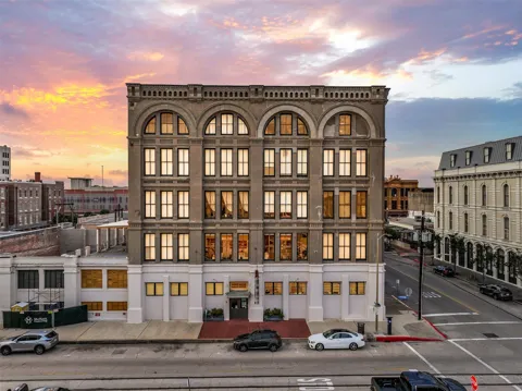2400 Mechanic Street #204