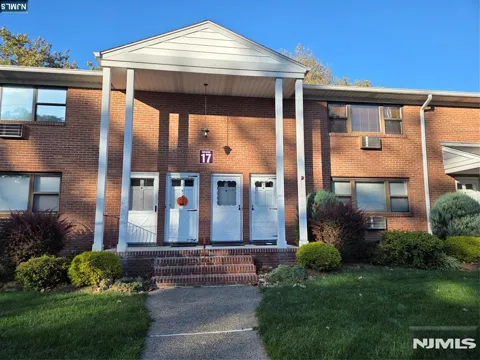 17F Colonial Drive 17F
