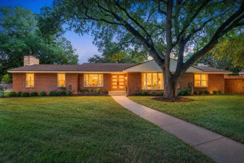 2625 Old Oaks Drive