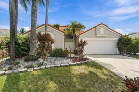 1317 Fairfax Circle E