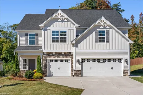 1005 Woodview Ridge Trail