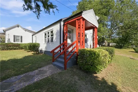1113 Benjamin Benson Street