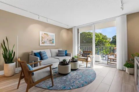 1800 Andrews Avenue #2B