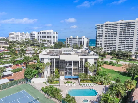 1901 S Ocean Boulevard #401