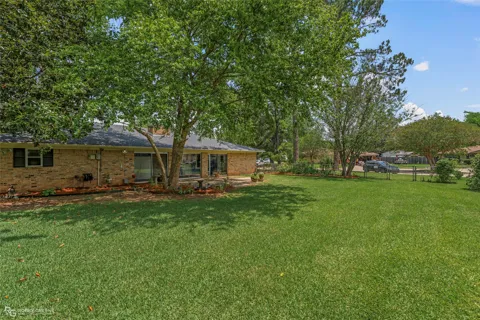 1810 Pluto Drive