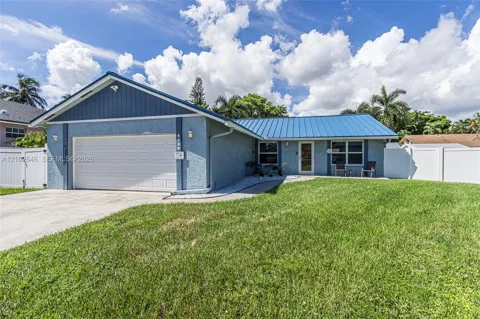 4539 SW 28th Way